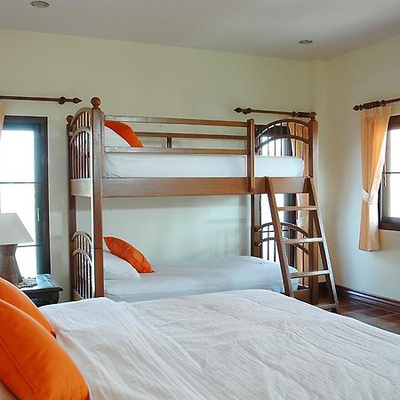 Thararin Villa Ban Doem Bang Oda fotoğraf