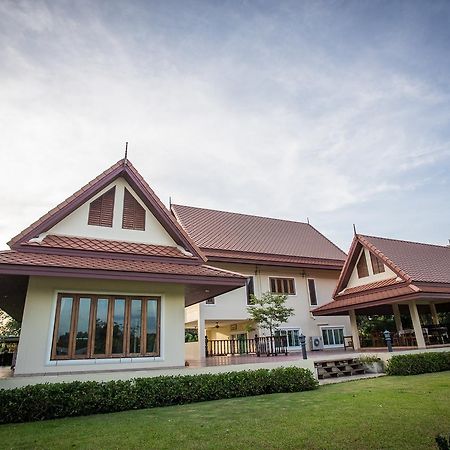 Thararin Villa Ban Doem Bang Dış mekan fotoğraf