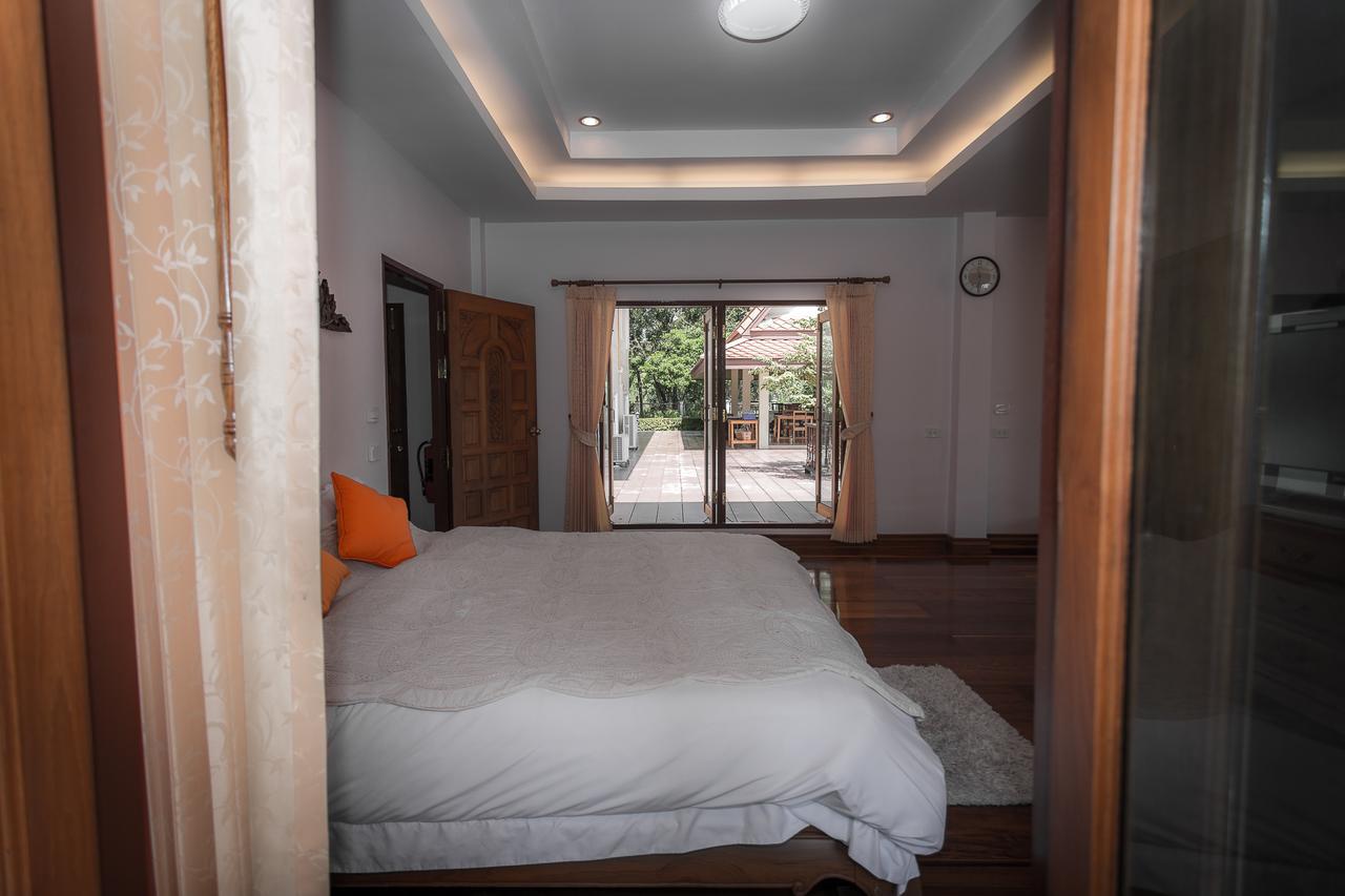 Thararin Villa Ban Doem Bang Oda fotoğraf